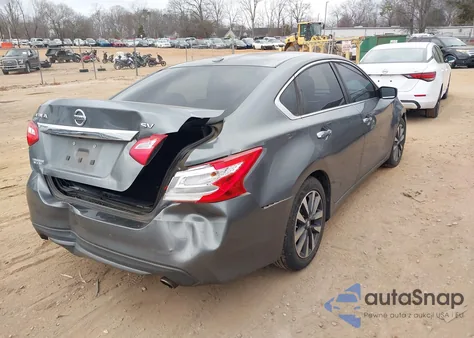 2017 Nissan Altima 2.5 Sv z USA, uszkodzony, nr VIN 1N4AL3AP5HC171299